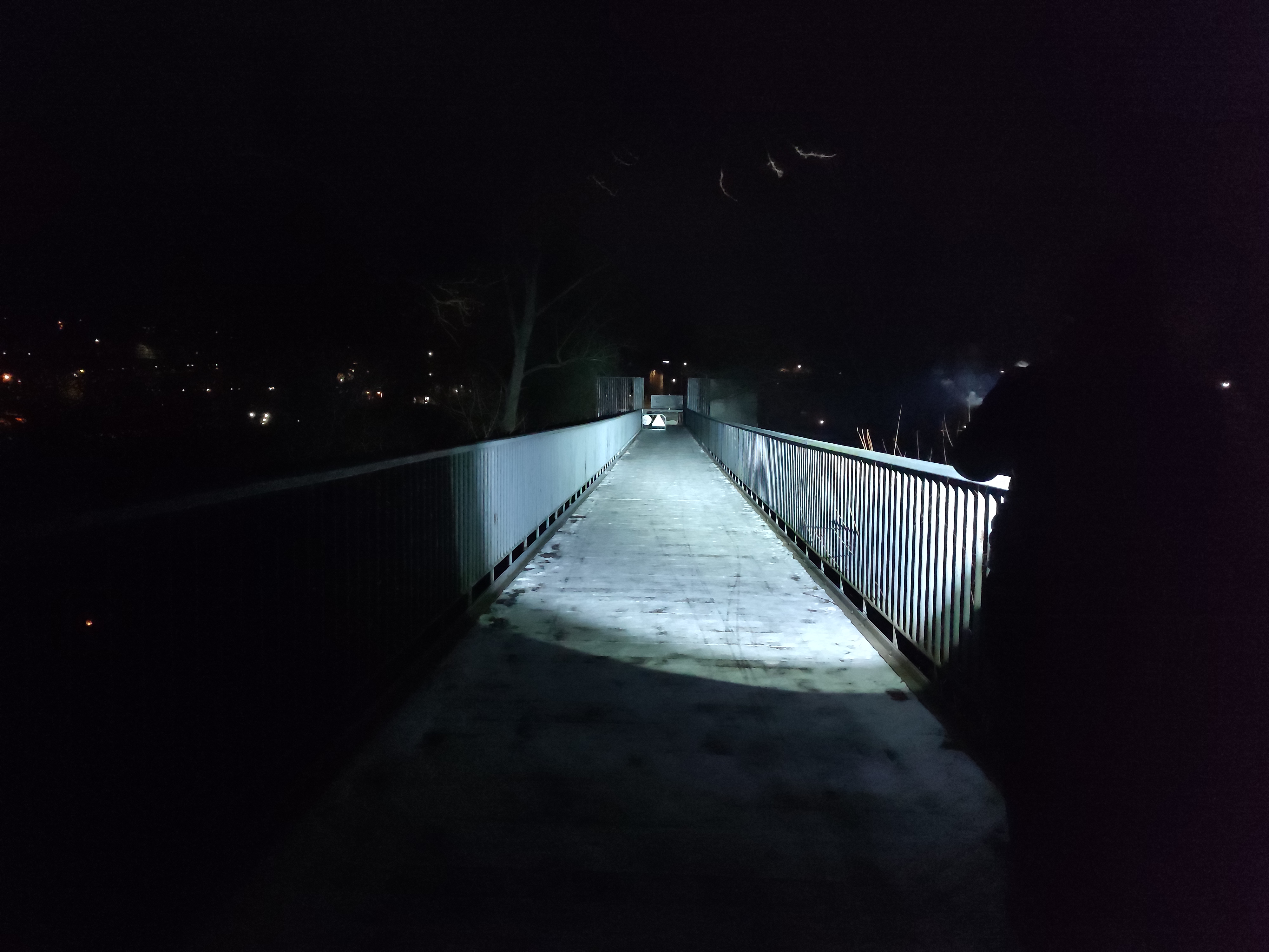 Bridge beam shot|666x500