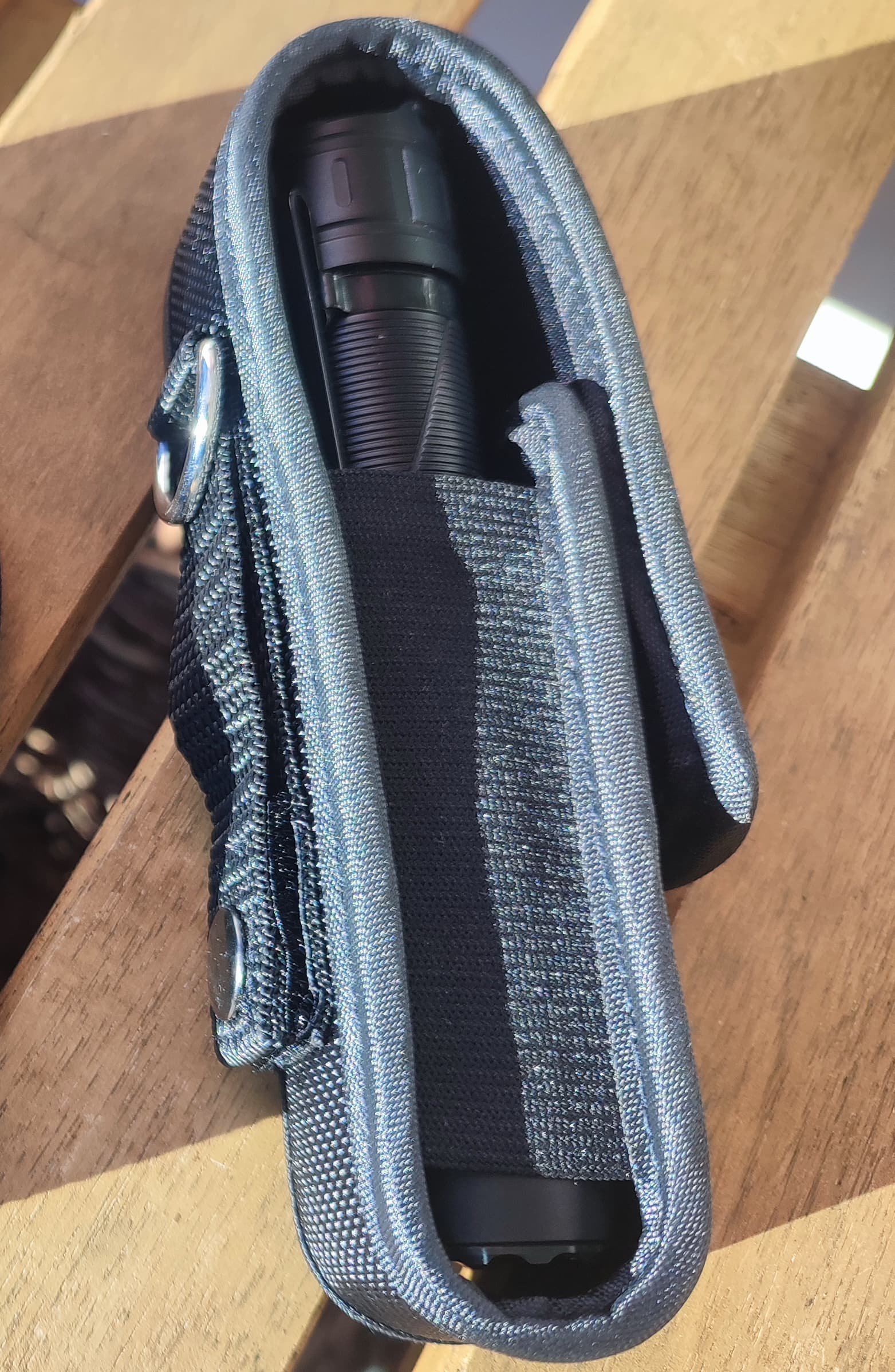 SK30 in a holster|326x500, 50%