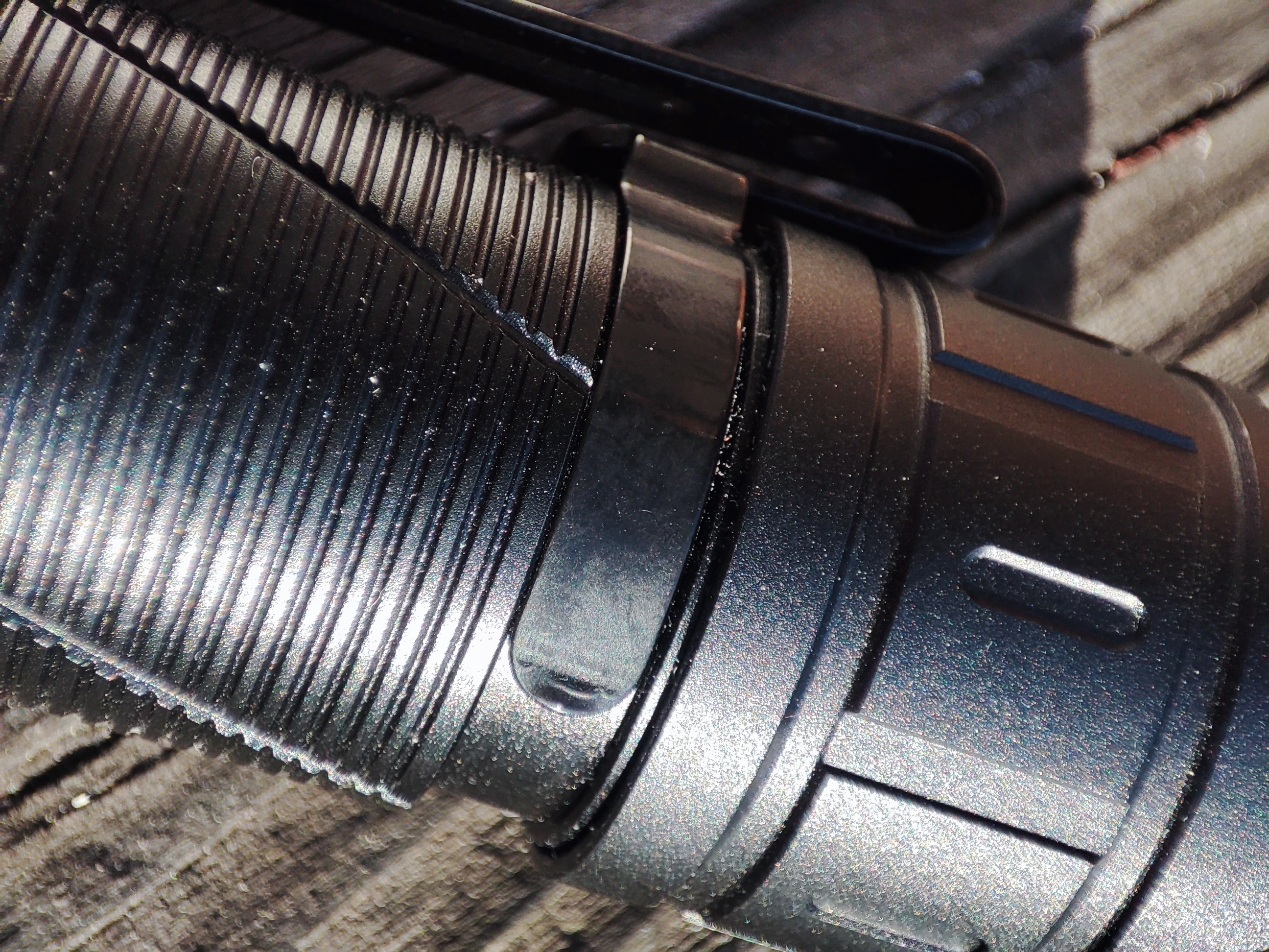 Tail shallow slots|666x500, 50%